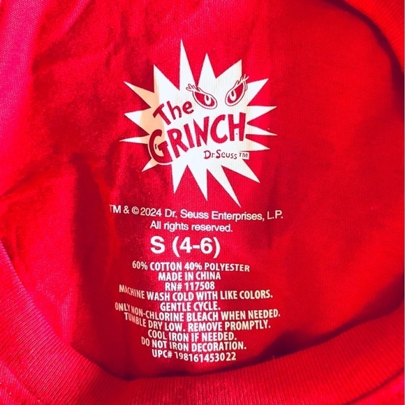NWOT The Grinch Dr Seuss, Red Tee Size S - #How the Grinch Stole Christmas! - Picture 11 of 11
